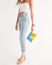 Load image into Gallery viewer, Dragon Charge Wristlet